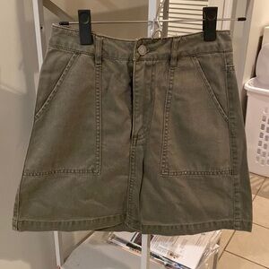 H&M olive green mini skirt
